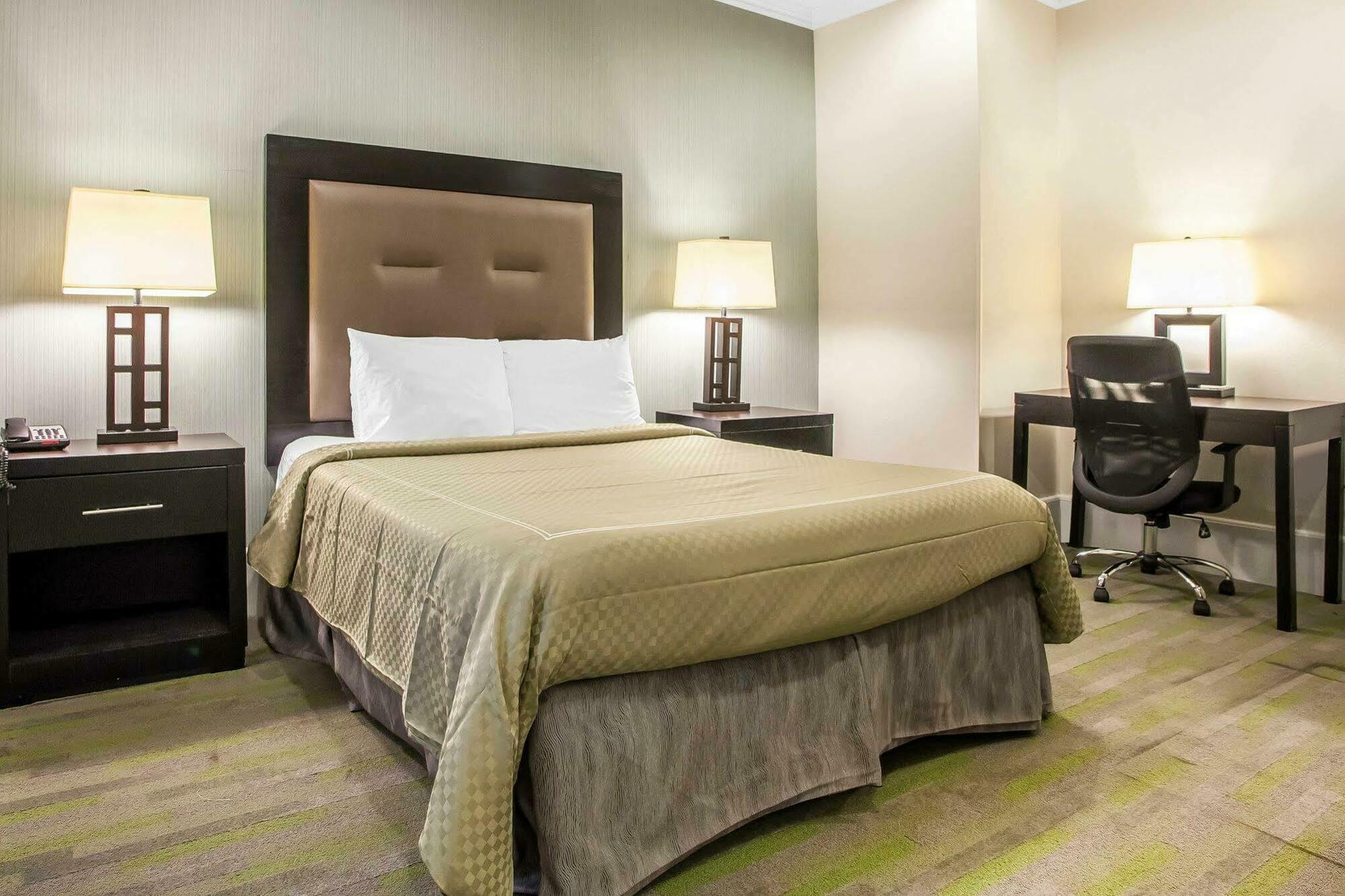 Quality Inn Center City Filadelfia Exterior foto